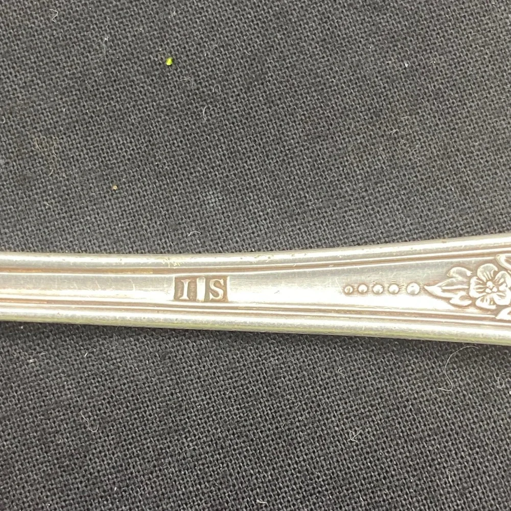 William Rogers IS Gardenia Silverplate Spoons Set of 2 Floral Art Deco 6